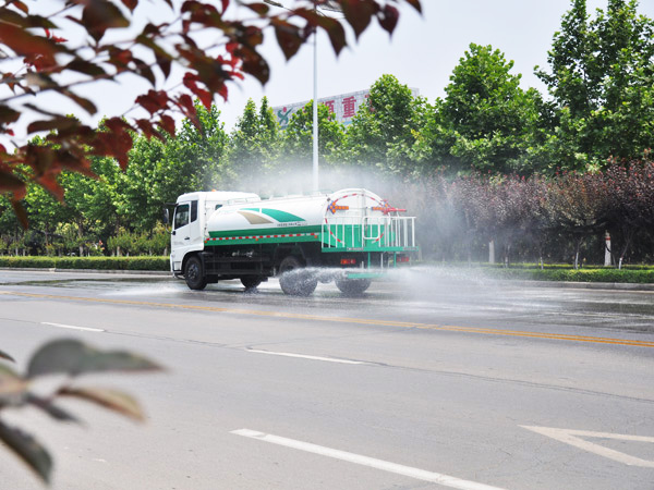服務城鄉環衛,共建美好家園